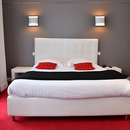 Hotel Le Square Aurillac Buitenkant foto