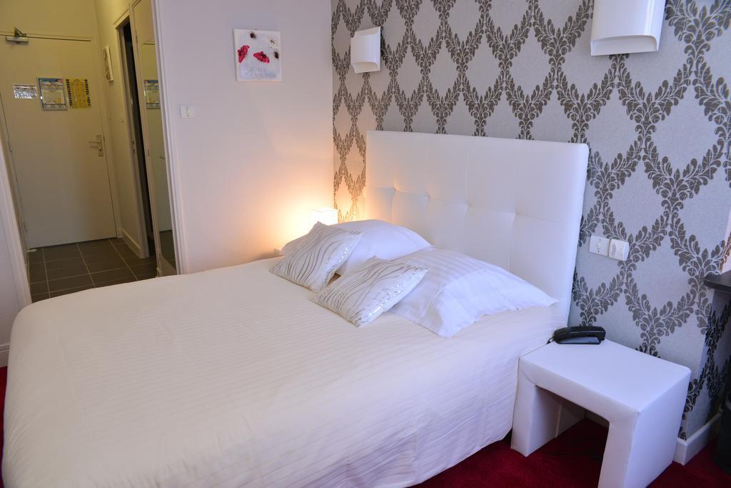 Hotel Le Square Aurillac Buitenkant foto